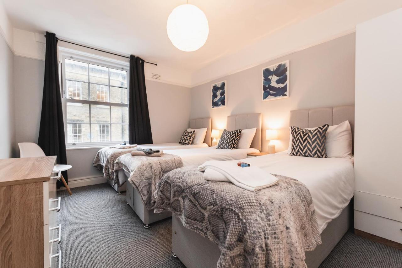 Best Price! Perfect Gunwharf Accommodation - 5 Single Beds Or Kingsize Free Parking พอร์ตสมัธ ภายนอก รูปภาพ